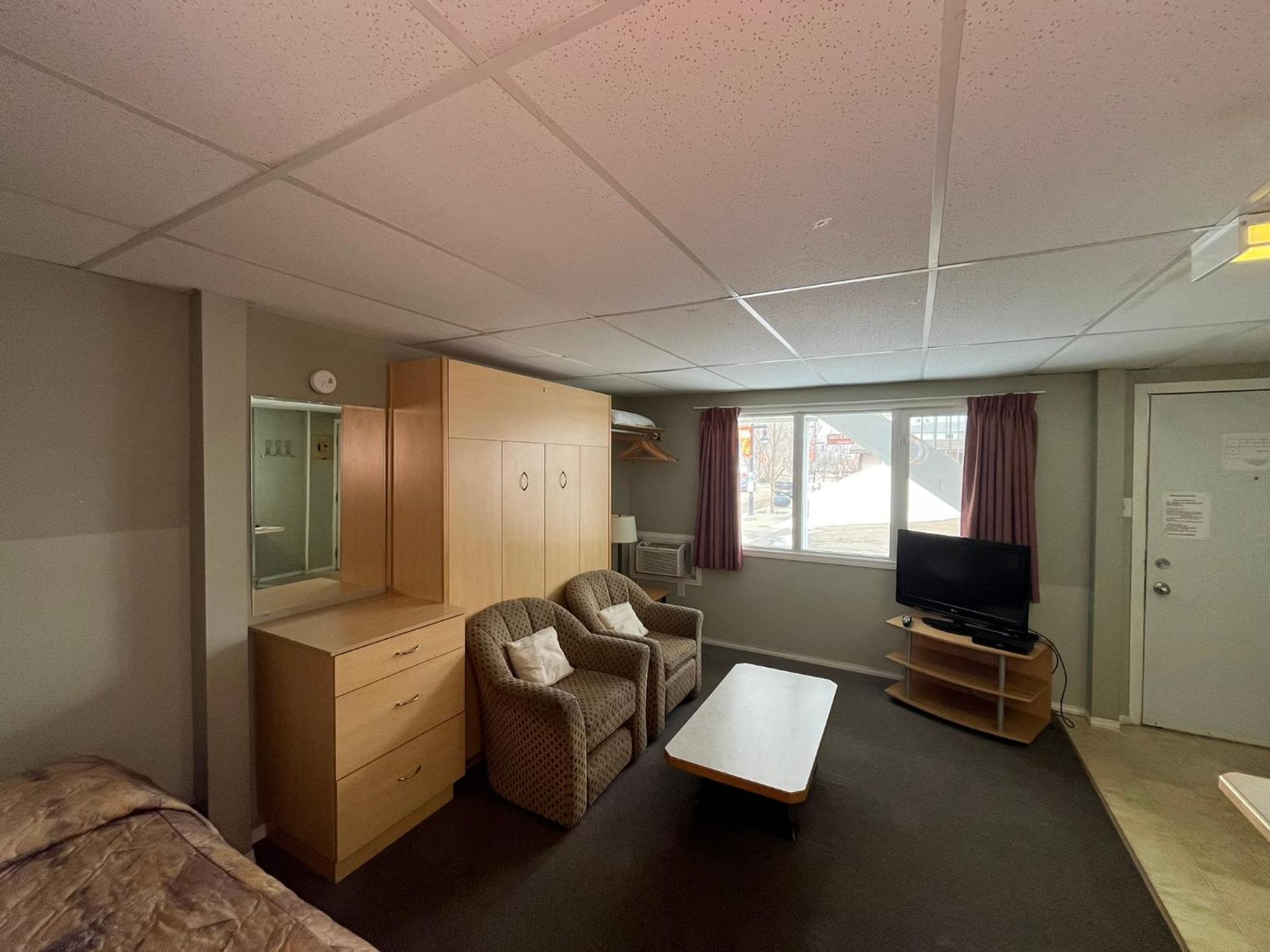 Raccoon Lodge Motel Силван Лейк Стая снимка